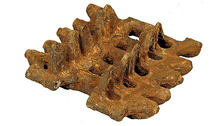 ijzeren schakel van een rupsband.