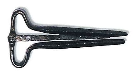 Een vierkant metalen staafje dat in een ovale, (half) ronde of driehoekige vorm gebogen is (de beugel).